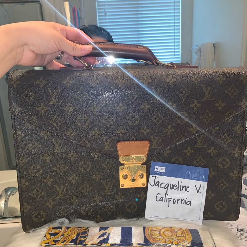 Authentic Louis Vuitton document bag